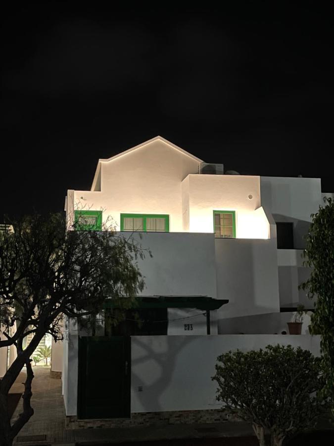 Izaro Apartamento Atico De Lujo Cerca De Playa Dorada Playa Blanca  Zewnętrze zdjęcie