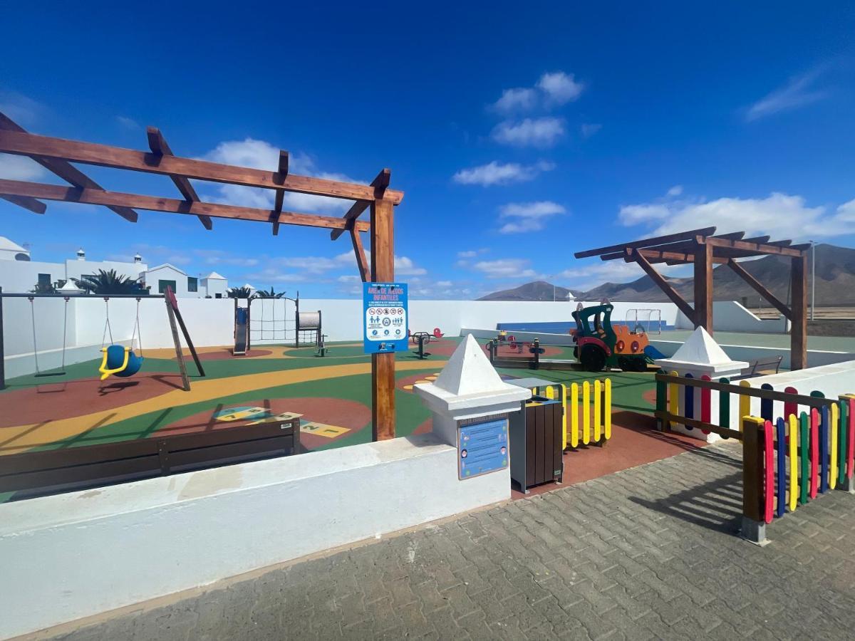 Izaro Apartamento Atico De Lujo Cerca De Playa Dorada Playa Blanca  Zewnętrze zdjęcie
