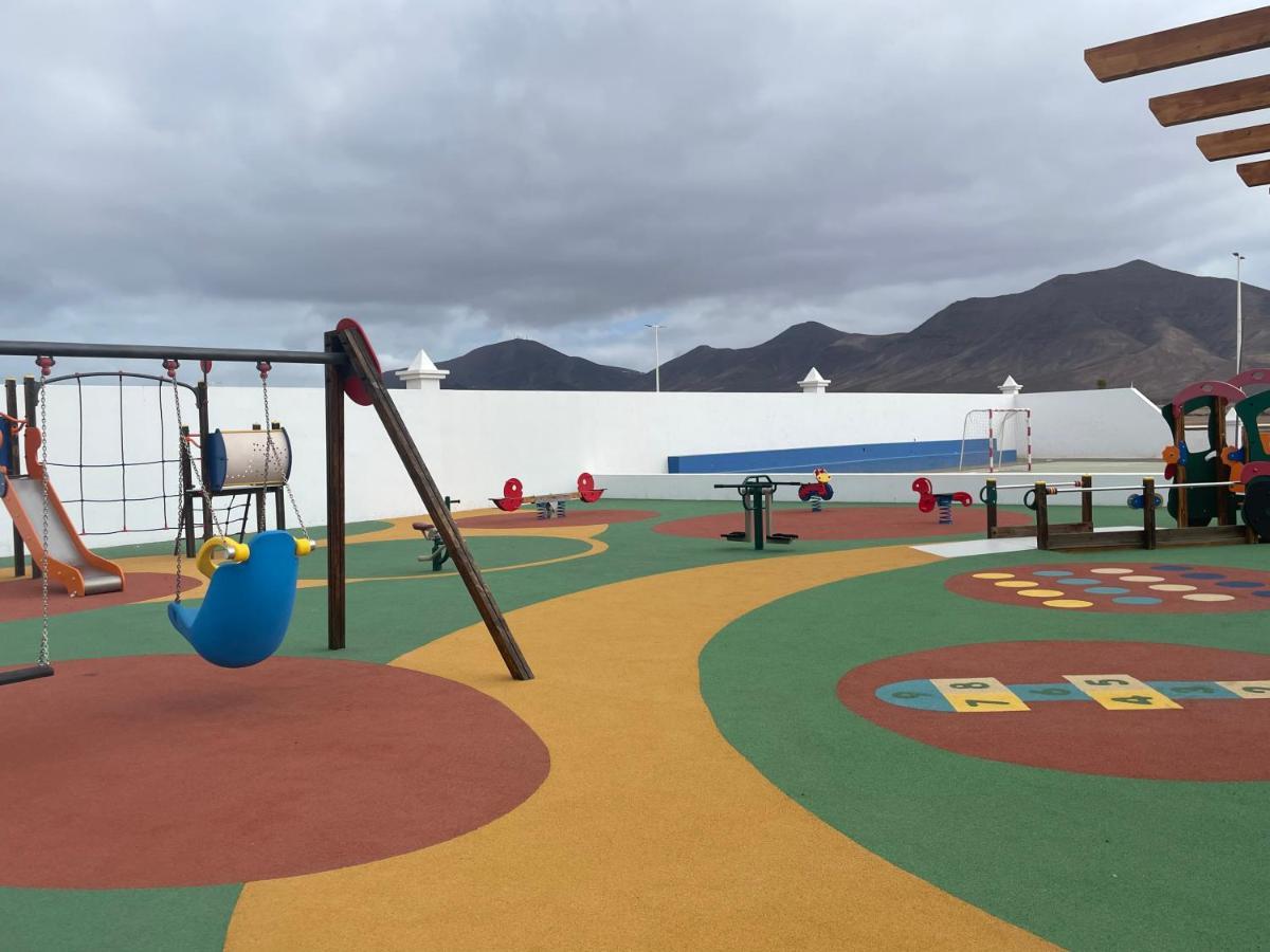Izaro Apartamento Atico De Lujo Cerca De Playa Dorada Playa Blanca  Zewnętrze zdjęcie
