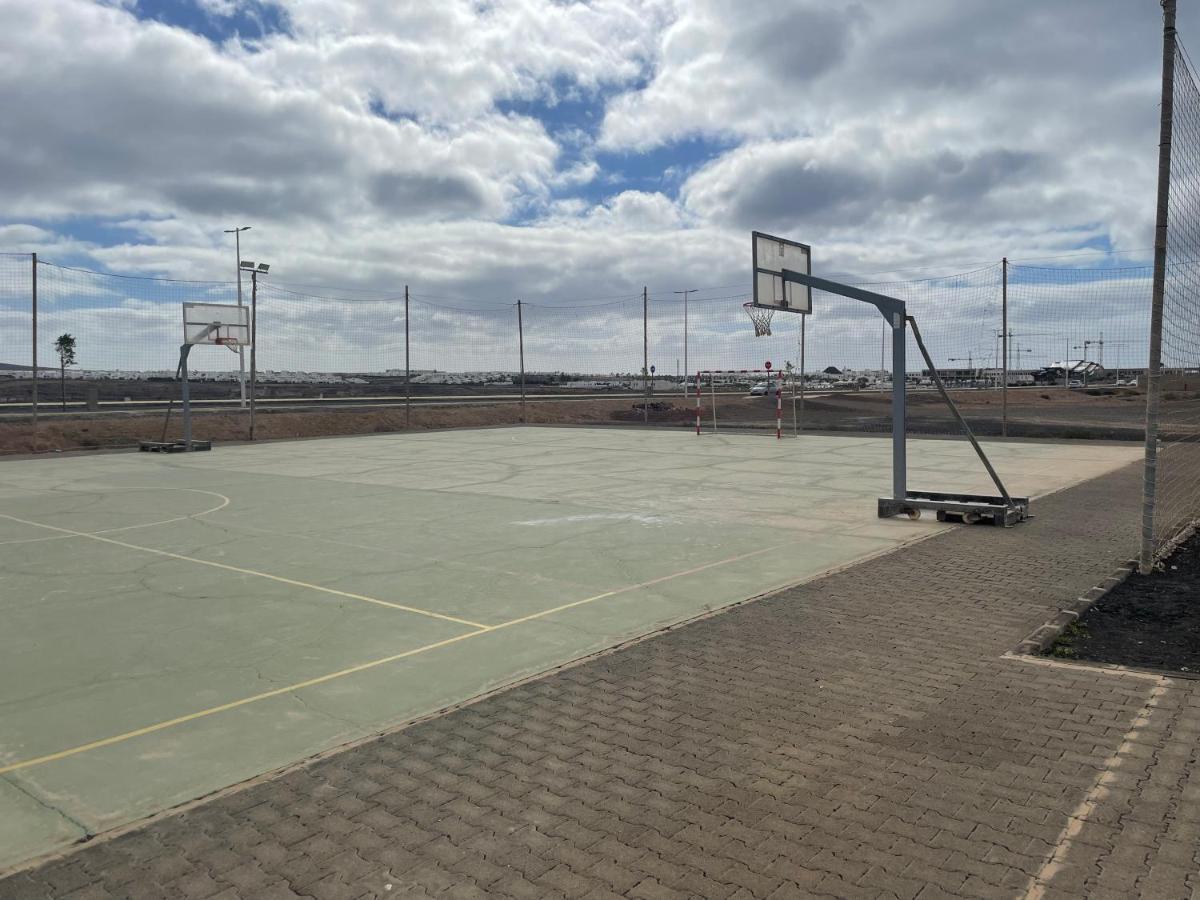 Izaro Apartamento Atico De Lujo Cerca De Playa Dorada Playa Blanca  Zewnętrze zdjęcie